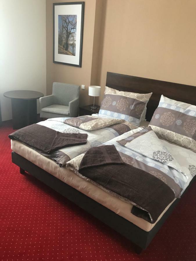 Wellness Hotel Harmonie Třeboň Екстериор снимка